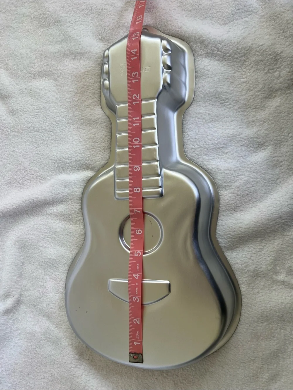 Wilton Guitar Cake Pan 🎸 Music Theme Baking Pan